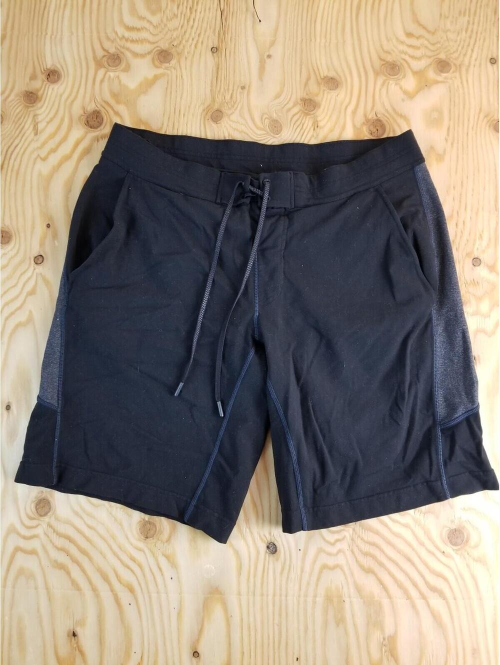 Lululemon Board Shorts Mens XL Black Gray Waist Tie Swim Outdoor Stretch Yoga